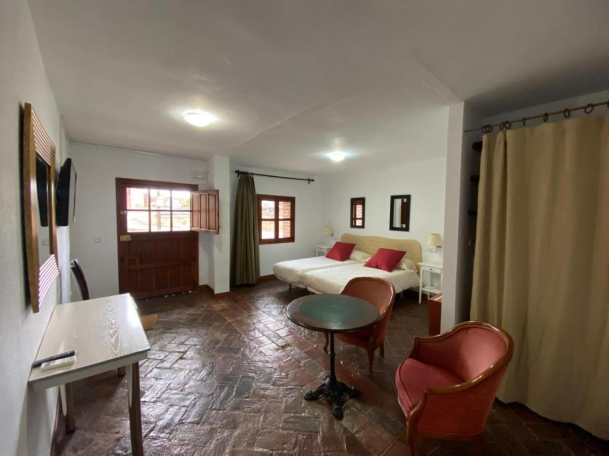 Casas Rurales Monasterio De Rocamador Almendral Kültér fotó